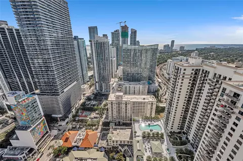 55 SW 9th St #4004, Miami, FL 33130