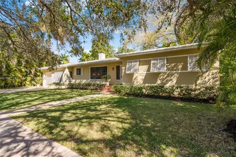 6901 Altamira St, Coral Gables, FL 33146