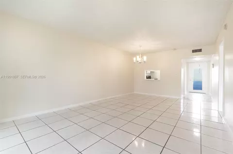 7877 Golf Cir Dr #108, Margate, FL 33063