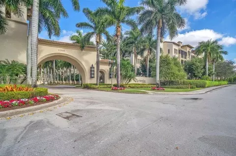 2901 NW 126th Ave #2-318, Sunrise, FL 33323