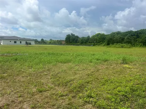 23800 SW 209th Pl, Homestead, FL 33031