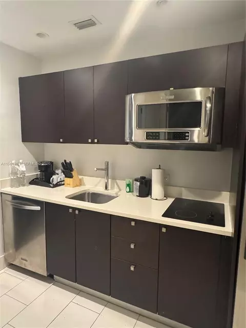 5300 NW 87th Ave #203, Doral, FL 33178