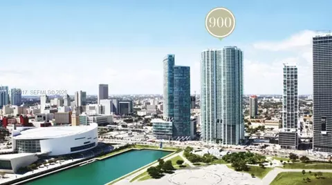 900 Biscayne Blvd #3212, Miami, FL 33132