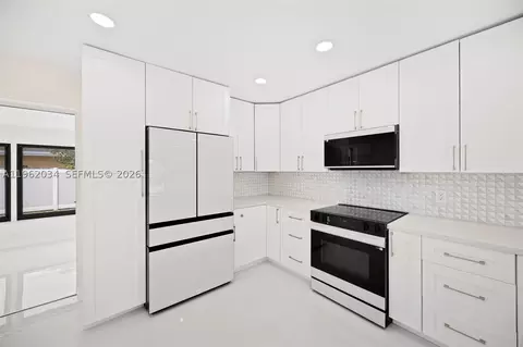 21 SE 7th St, Pompano Beach, FL 33060 photo 15