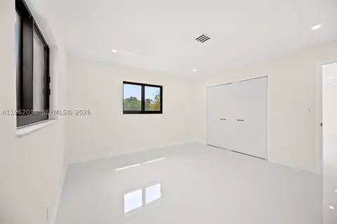 21 SE 7th St, Pompano Beach, FL 33060 photo 18