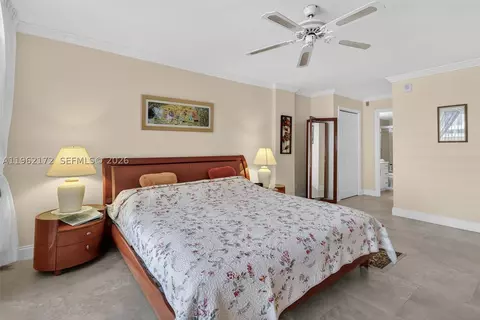 1849 S Ocean Dr #905, Hallandale Beach, FL 33009