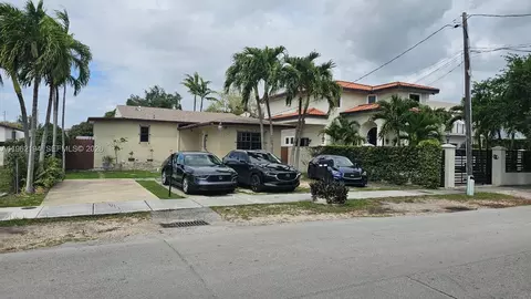 8891 SW 28th St, Miami, FL 33165