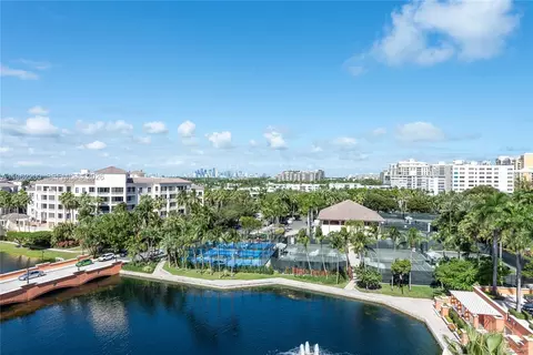 765 Crandon Blvd #PH-4, Key Biscayne, FL 33149