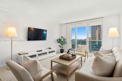 2301 Collins Ave #908, Miami Beach, FL 33139