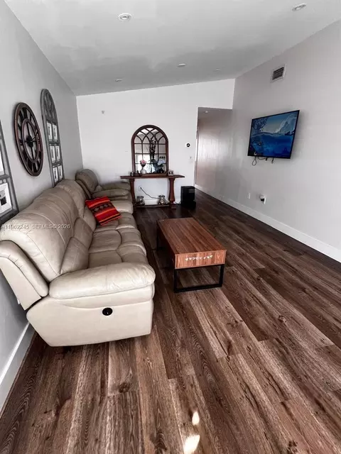 Other - 2551 W 64th Pl, Hialeah, FL 33016 photo 2 of 7