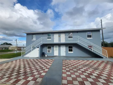 4131 Commercial Dr, Sebring, FL 33870