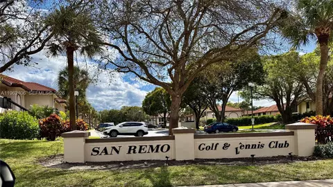 351 Club Cir #102, Boca Raton, FL 33487