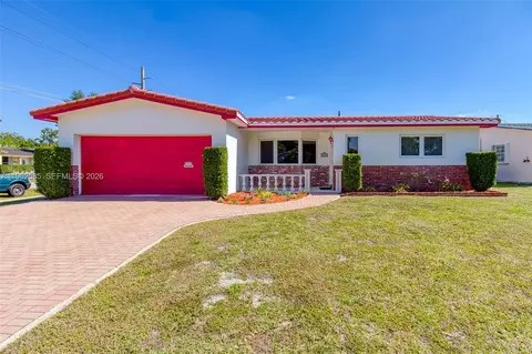 2225 N 39th Ave, Hollywood, FL 33021