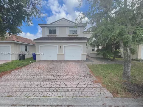 3340 SW 50th St, Fort Lauderdale, FL 33312