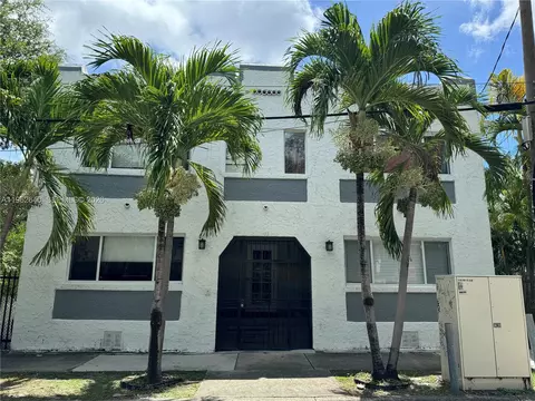103 NW 6th Ave #2, Miami, FL 33128
