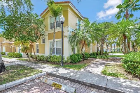 12832 SW 30th St #118, Miramar, FL 33027