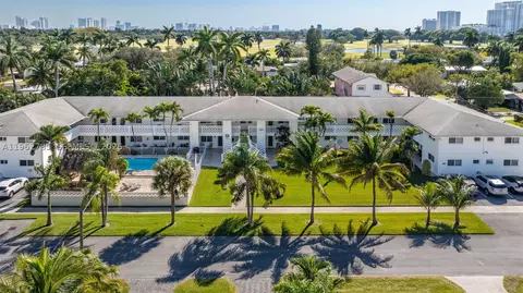 1446 Hayes St #9, Hollywood, FL 33020