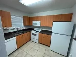 4853 NW 9th Dr #4853, Plantation, FL 33317