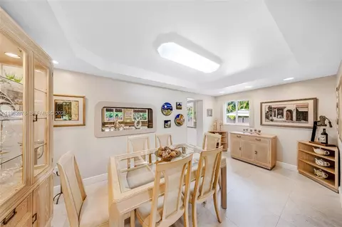 Dining - 564 De Leon Dr, Miami Springs, FL 33166 photo 2 of 3