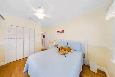 Bedroom - 564 De Leon Dr, Miami Springs, FL 33166 photo 3 of 8