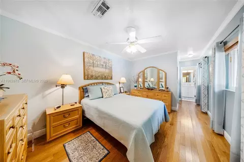 Bedroom - 564 De Leon Dr, Miami Springs, FL 33166 photo 5 of 8