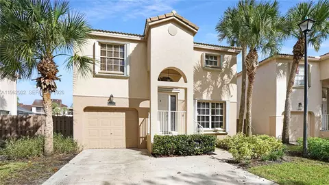10717 NW 12th Mnr, Plantation, FL 33322