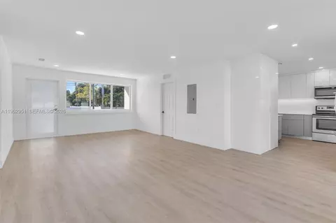 Living - 5941 E 6th Ave, Hialeah, FL 33013 photo 4 of 4