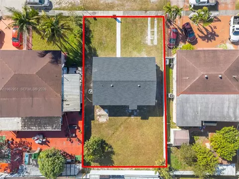 View/Area - 5941 E 6th Ave, Hialeah, FL 33013 photo 6 of 6