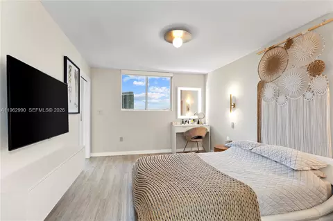 1688 West Ave #PH-04, Miami Beach, FL 33139