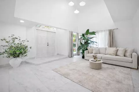 5239 SW 153rd Ave, Miami, FL 33185