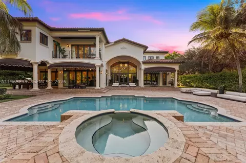 Exterior - 11111 Killian Park Rd, Pinecrest, FL 33156 photo 6 of 16