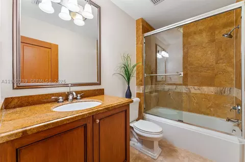Bath - 11111 Killian Park Rd, Pinecrest, FL 33156 photo 4 of 5
