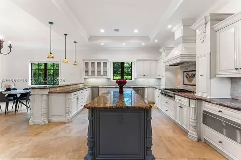 Kitchen - 11111 Killian Park Rd, Pinecrest, FL 33156 photo 1 of 3