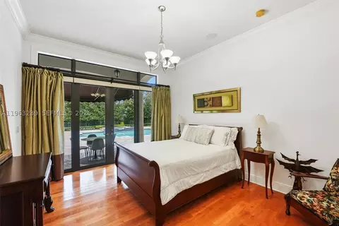Bedroom - 11111 Killian Park Rd, Pinecrest, FL 33156 photo 9 of 10