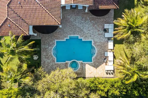 Exterior - 11111 Killian Park Rd, Pinecrest, FL 33156 photo 15 of 16