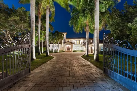 Other - 11111 Killian Park Rd, Pinecrest, FL 33156 photo 1 of 14