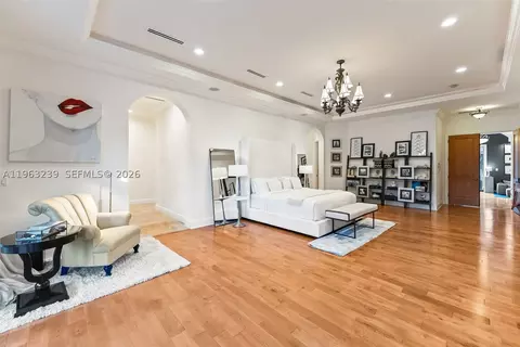 Bedroom - 11111 Killian Park Rd, Pinecrest, FL 33156 photo 3 of 10
