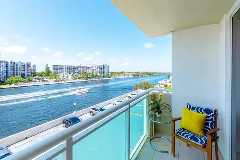 3000 S Ocean Dr #316, Hollywood, FL 33019