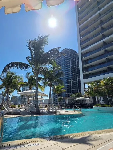 159 NE 6th St #4302, Miami, FL 33132