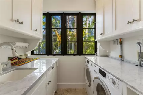 Other - 465 Hampton Ln, Key Biscayne, FL 33149 photo 7 of 13