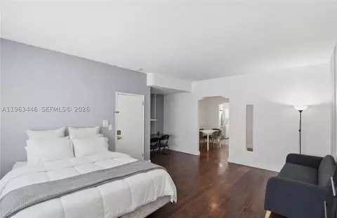 736 12th St #7, Miami Beach, FL 33139