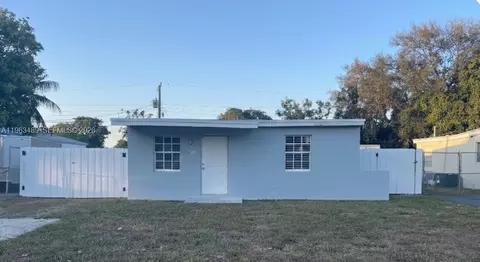 2349 NW 13th Ct, Fort Lauderdale, FL 33311