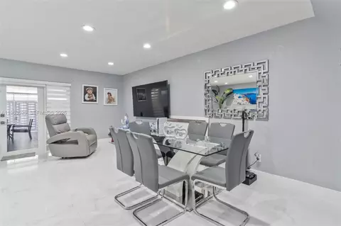 Dining - 7184 W 2nd Ct, Hialeah, FL 33014 photo 1 of 1
