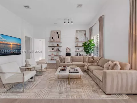 3126 NW 83rd Way, Pembroke Pines, FL 33024