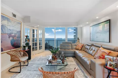 19333 E Collins Ave #1202, Sunny Isles Beach, FL 33160