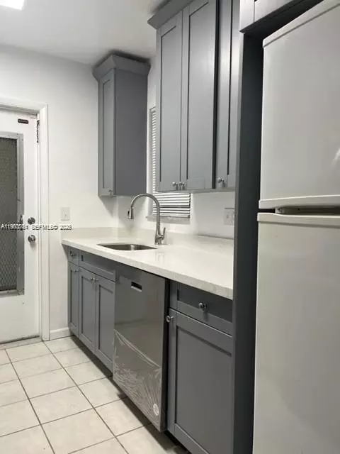 1420 Atlantic Shores Blvd #237, Hallandale Beach, FL 33009