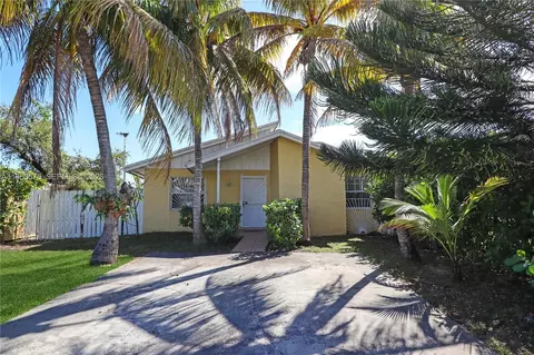 11324 SW 187th Ter, Miami, FL 33157