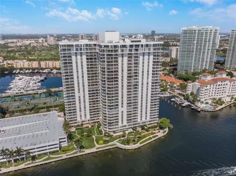 19707 Turnberry Way #8B, Aventura, FL 33180