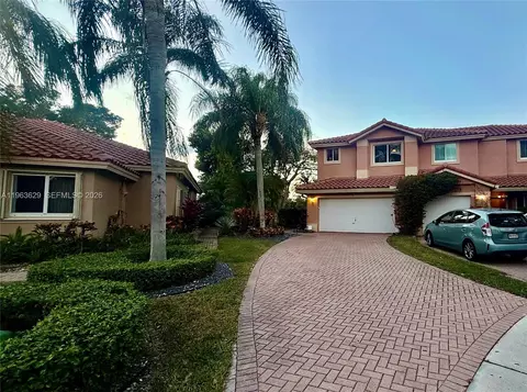 5772 NW 127th Ter, Coral Springs, FL 33076