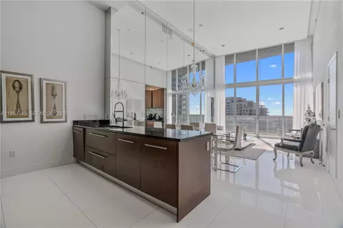 465 Brickell Ave #2805, Miami, FL 33131